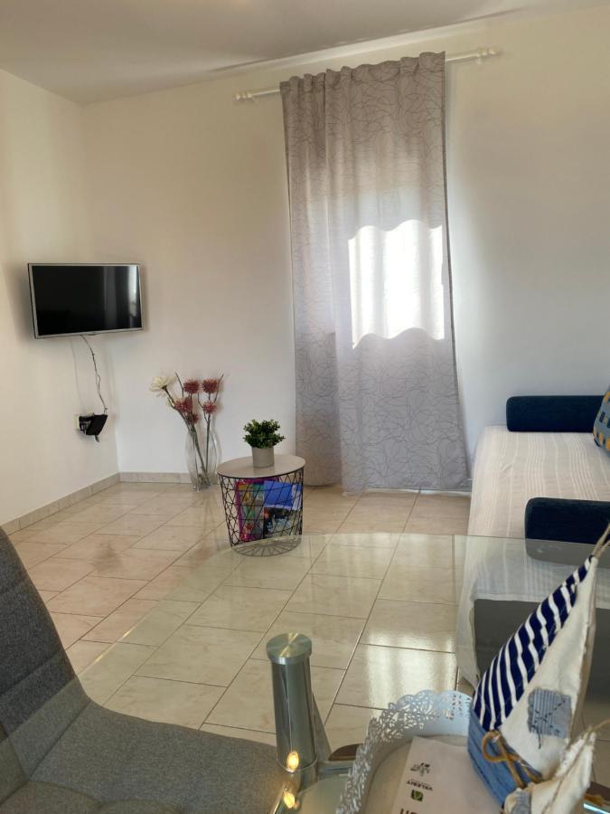 Apartments Mikecin Novigrad (Dalmatia) Exterior foto